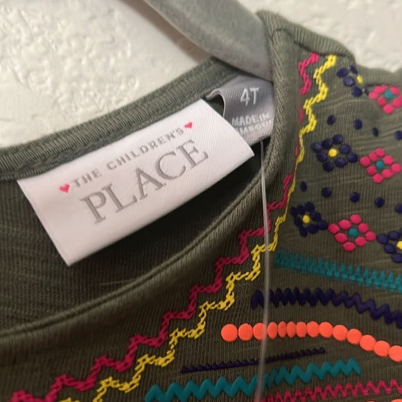 ***NWT*** Girls Dress Size 4 - Picture 4 of 6